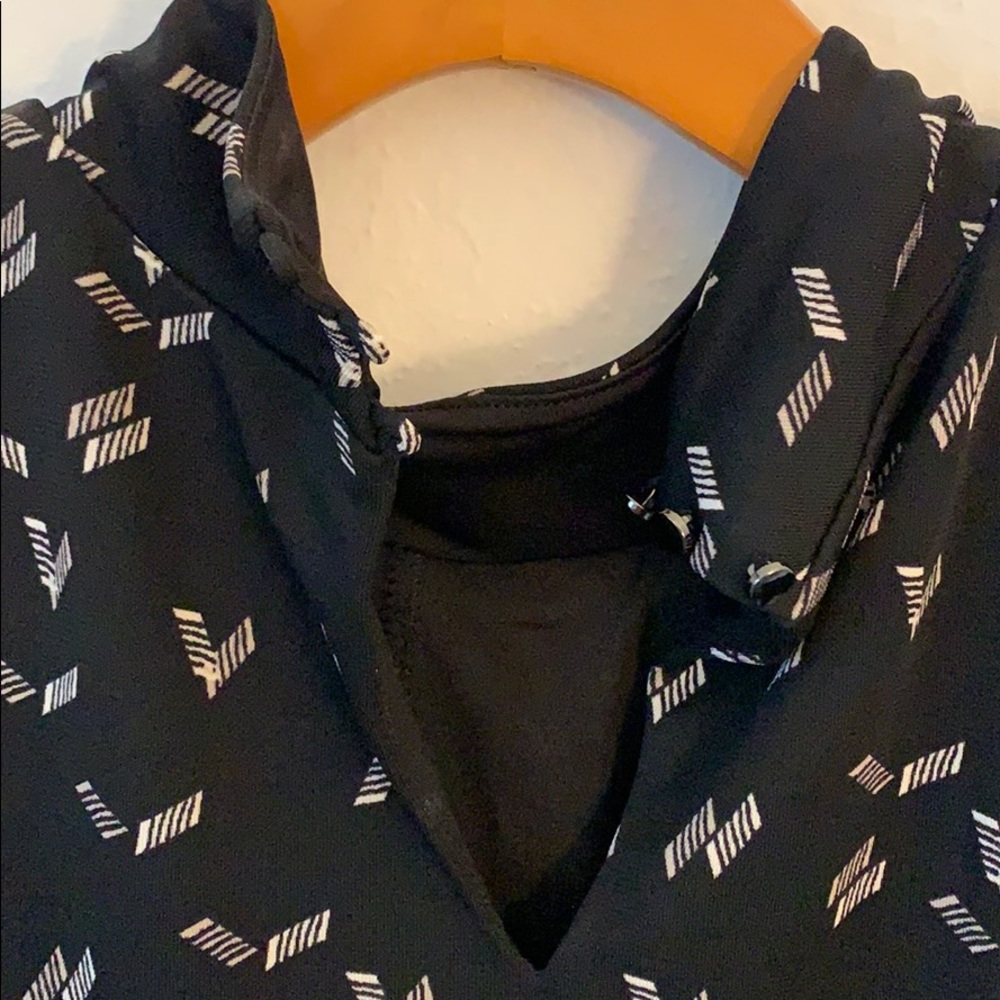 WHBM MU Mock Shirred Shell - Picture 8 of 8